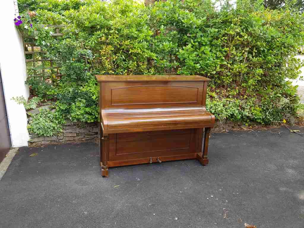 piano moving glos