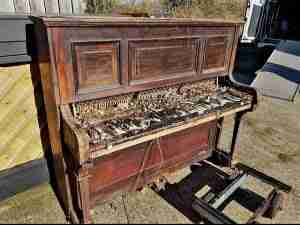 Piano disposal & Recycling Near me